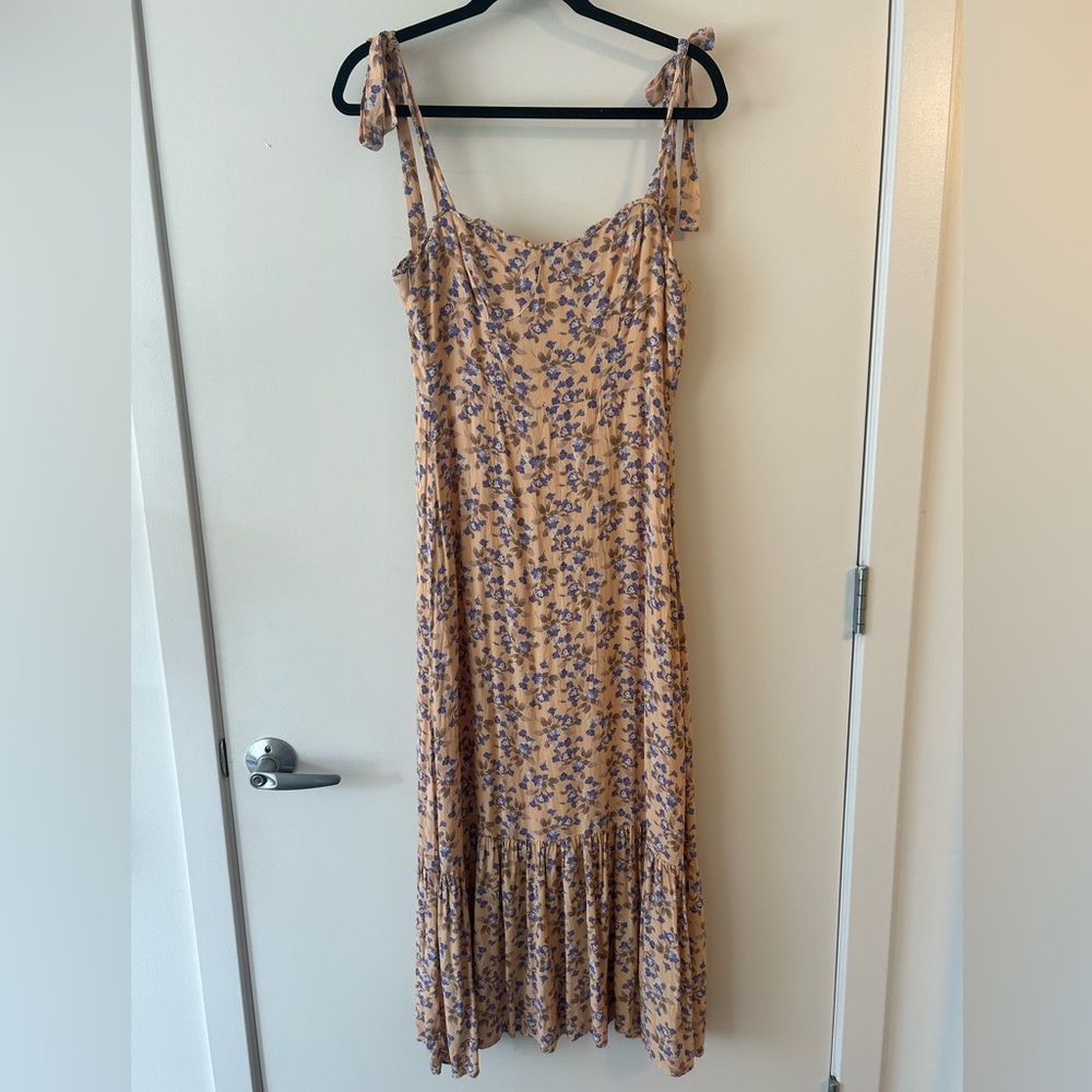 Audrey 3+1 Maxi Flower Tie Dress from Alice & Wonder